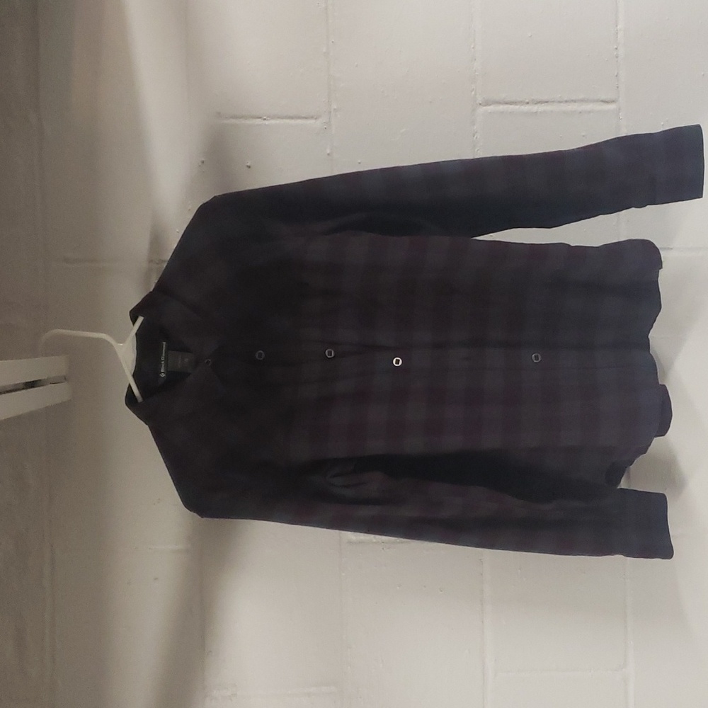 Black Diamond Women's Large Button Down Flannel Shirt